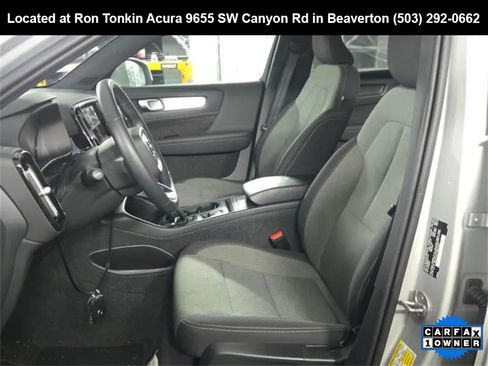 Used 2024 Volvo XC40 B5 Core image 8