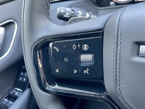 New 2026 Land Rover Range Rover Velar Dynamic SE AWD/4WD image 23
