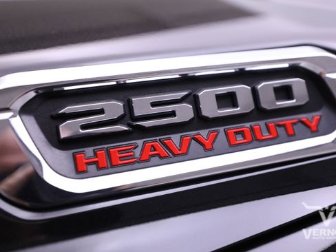 Used 2024 RAM 2500 Limited w/ Safety Group image 33