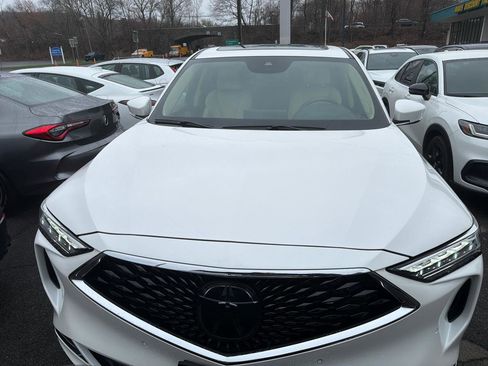 Used 2023 Acura MDX SH-AWD w/ Technology Package image 2