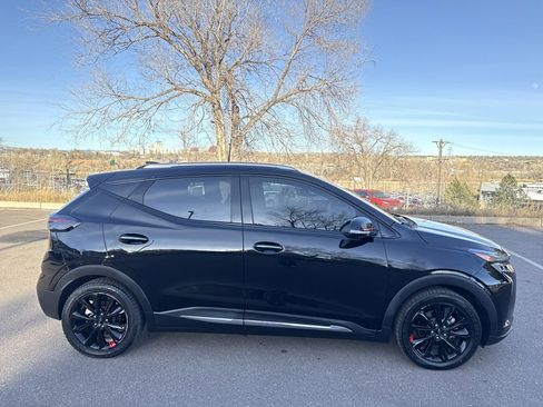 Used 2023 Chevrolet Bolt EUV Premier w/ Sun & Sound Package image 9