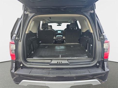 Used 2019 Ford Expedition Platinum image 13