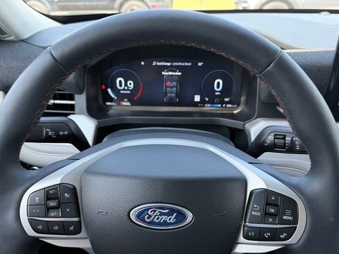 Used 2026 Ford Explorer Active w/ Active Comfort Package AWD/4WD image 23