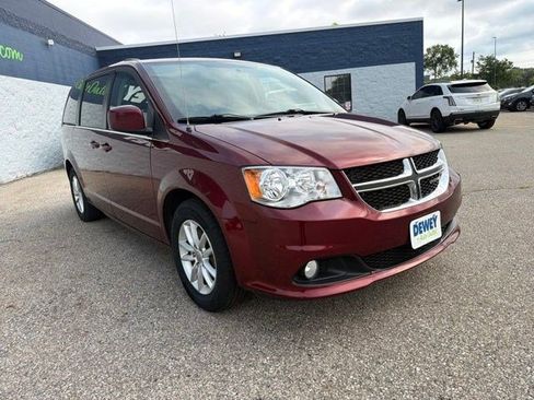 Used 2018 Dodge Grand Caravan SXT FWD image 7