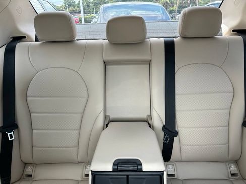 Used 2019 Mercedes-Benz C 300 Sedan image 13