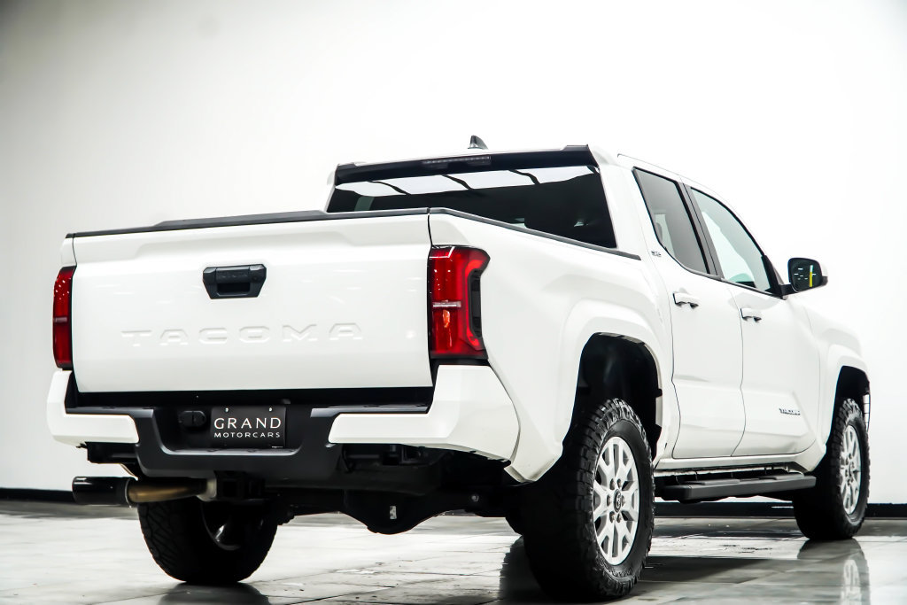 Used 2024 Toyota Tacoma SR5 RWD image 16