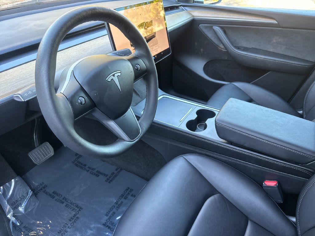 Used 2023 Tesla Model Y Long Range AWD/4WD image 11