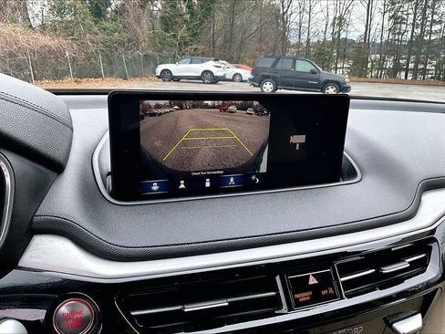 Used 2023 Acura MDX SH-AWD image 17