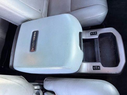 Used 2017 Toyota Sequoia Platinum image 18