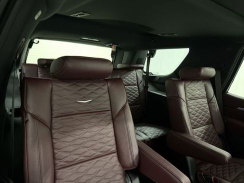 New 2026 Cadillac Escalade Luxury w/ LPO, Radiant Package image 26