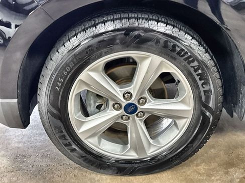 Used 2019 Ford Edge SE w/ SE Fleet Driver's Package FWD image 31