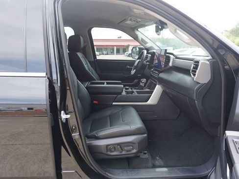 Used 2023 Toyota Tundra Limited AWD/4WD image 18