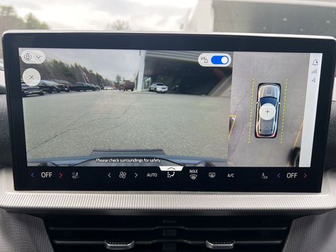 New 2026 Ford Explorer ST-Line w/ ST-Line Street Pack image 36