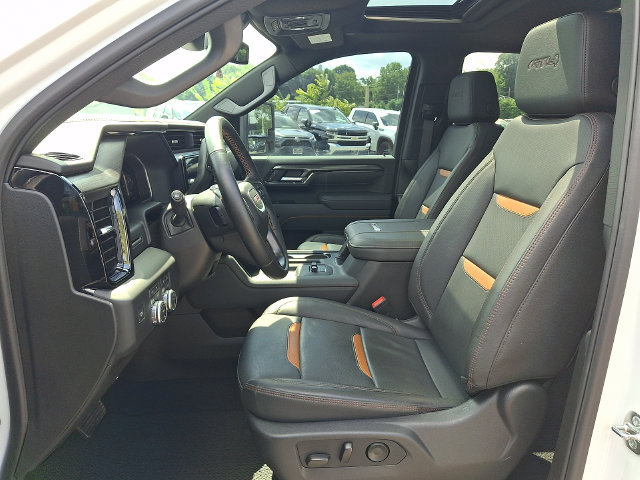 Used 2026 GMC Sierra 2500 AT4 AWD/4WD image 2