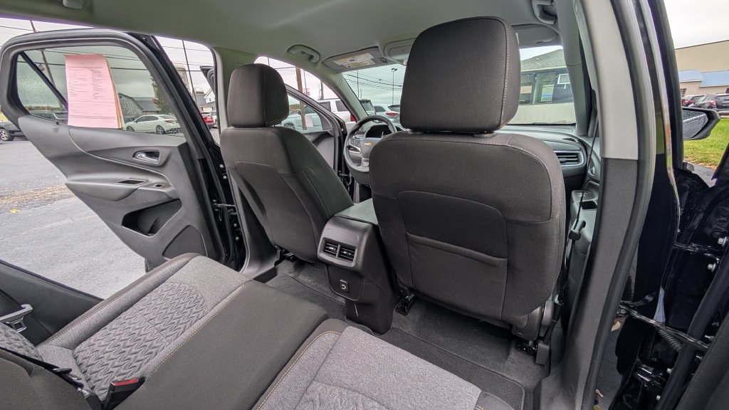 Used 2024 Chevrolet Equinox LT AWD/4WD image 18