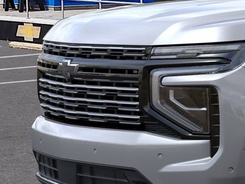 New 2026 Chevrolet Suburban High Country AWD/4WD image 13