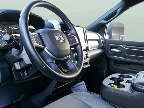 Used 2024 RAM 2500 Big Horn w/ Bed Utility Group image 12