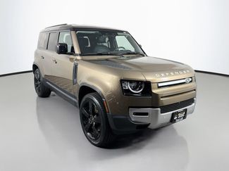 Used 2023 Land Rover Defender 110 S AWD/4WD video 3
