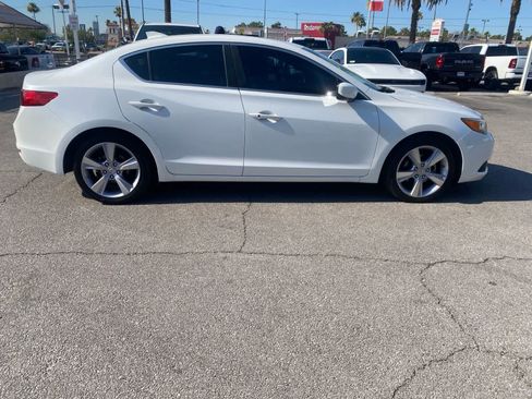 Used 2015 Acura ILX w/ Premium Package FWD image 5