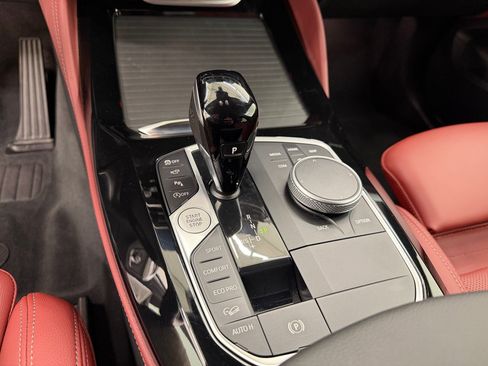 Certified 2025 BMW X4 xDrive30i w/ Premium Package image 19