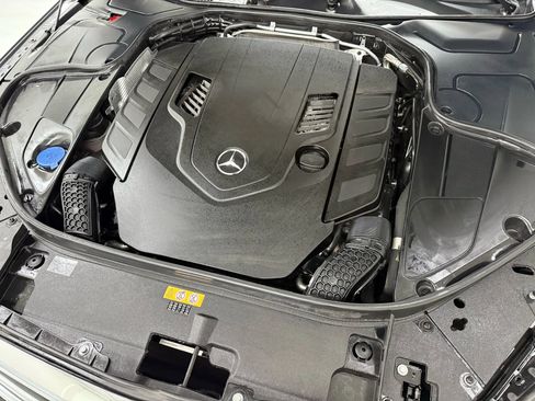 Used 2018 Mercedes-Benz S 560 4MATIC Sedan image 52