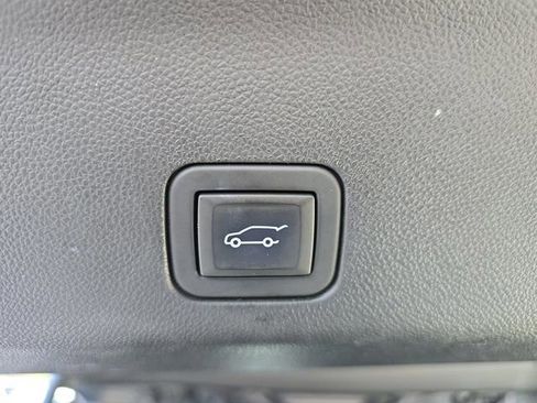 Used 2023 Chevrolet Tahoe High Country image 17