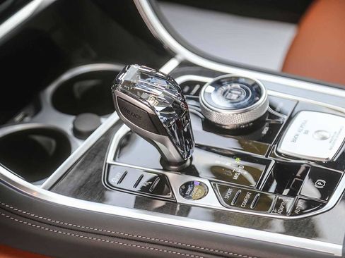 Used 2025 BMW ALPINA B8 xDrive Gran Coupe image 16