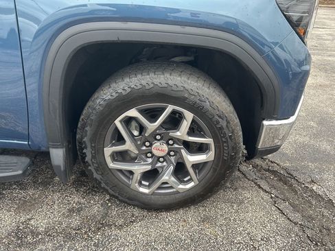 Used 2024 GMC Sierra 1500 SLE w/ Max Trailering Package image 9