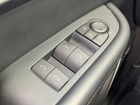 Used 2025 Buick Enclave Preferred FWD image 26
