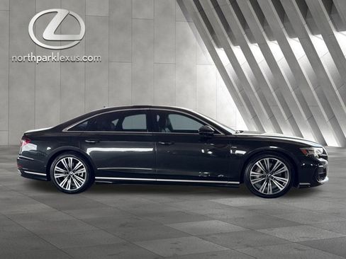 Used 2022 Audi A8 L 3.0T w/ Executive Package image 4