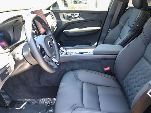 Certified 2026 Volvo XC60 B5 Plus w/ Climate Package PRO AWD/4WD image 20