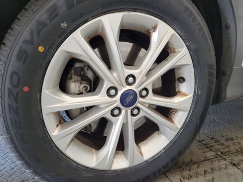 Used 2017 Ford Escape SE image 31