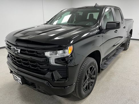 Used 2024 Chevrolet Silverado 1500 RST w/ Protection Package AWD/4WD image 4
