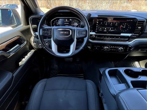 Used 2022 GMC Sierra 1500 Elevation w/ X31 Off-Road Package image 17