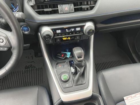 Used 2021 Toyota RAV4 XSE image 30