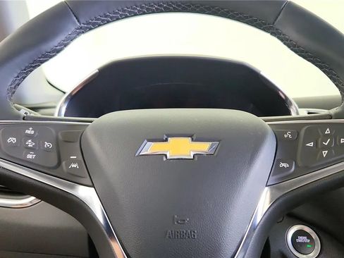 Used 2024 Chevrolet Equinox LT FWD image 18
