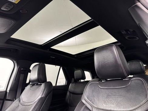 Used 2020 Ford Explorer ST w/ ST Street Pack AWD/4WD image 19