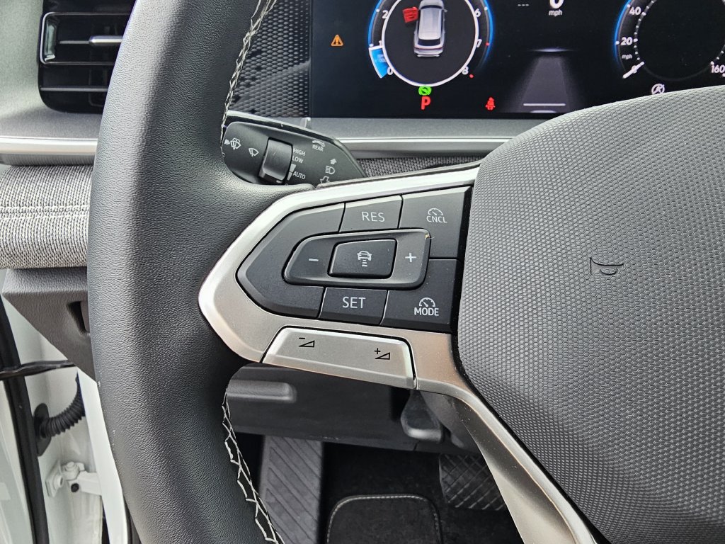 Used 2025 Volkswagen Tiguan S FWD image 24
