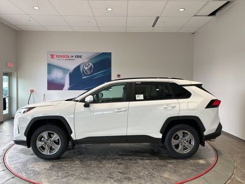 New 2025 Toyota RAV4 XLE image 3