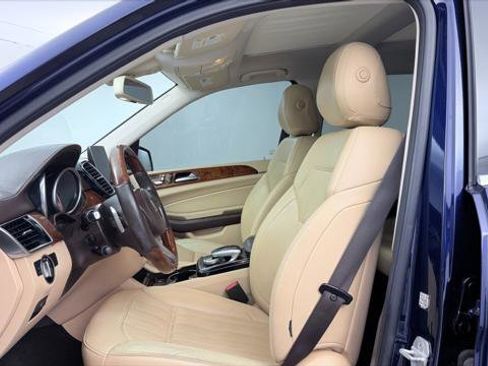 Used 2017 Mercedes-Benz GLS 450 4MATIC w/ Premium Package image 15
