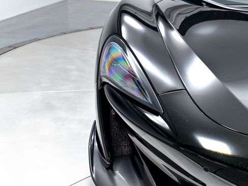 Used 2019 McLaren 600LT RWD image 37