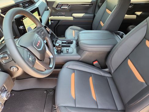 New 2026 GMC Sierra 1500 AT4 w/ AT4 Premium Package image 9