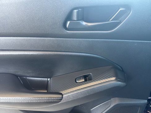 Used 2024 Nissan Altima 2.5 SV image 6