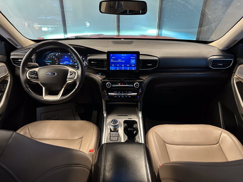 Used 2022 Ford Explorer Limited w/ Equipment Group 301A AWD/4WD image 9