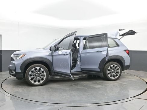 Used 2025 Honda Passport EX-L image 54