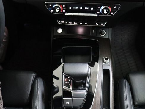 Used 2022 Audi Q5 2.0T Prestige AWD/4WD image 17