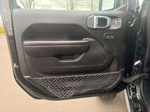 Used 2021 Jeep Gladiator Mojave image 12