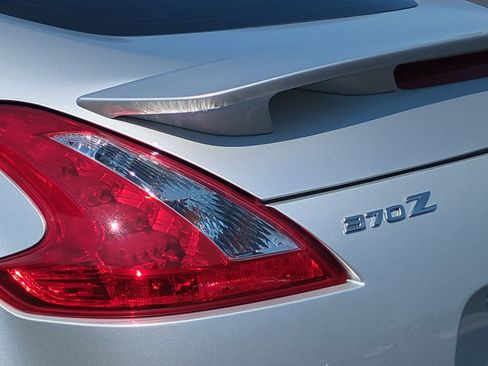 Used 2011 Nissan 370Z Coupe w/ Sport Pkg RWD image 33