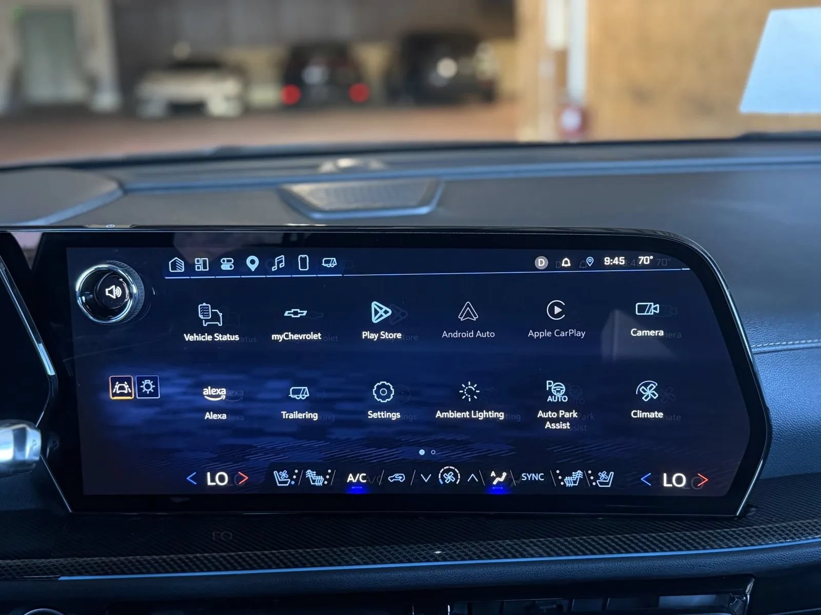 Used 2025 Chevrolet Traverse High Country w/ LPO, Floor Liner Package AWD/4WD image 34