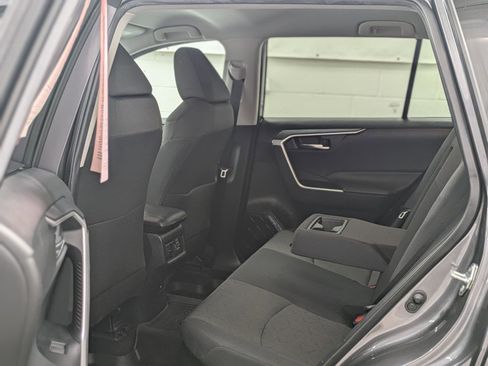 Used 2021 Toyota RAV4 XLE w/ XLE Grade Weather Package image 10